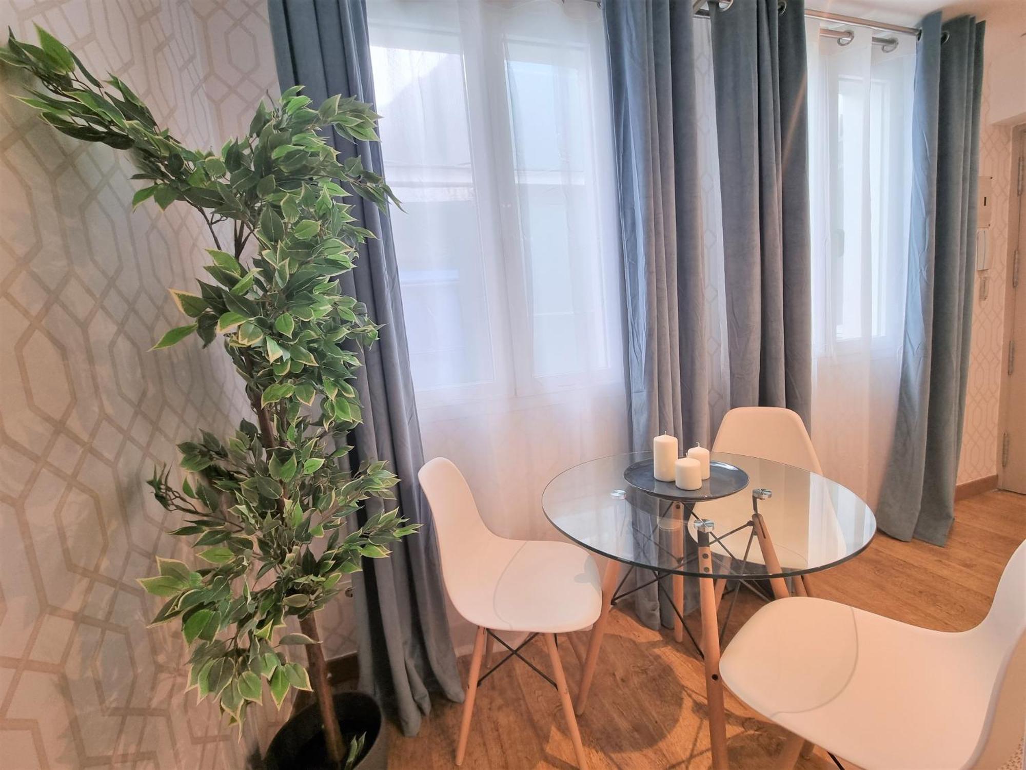 Apartamentos San Andres Madrid Exterior photo